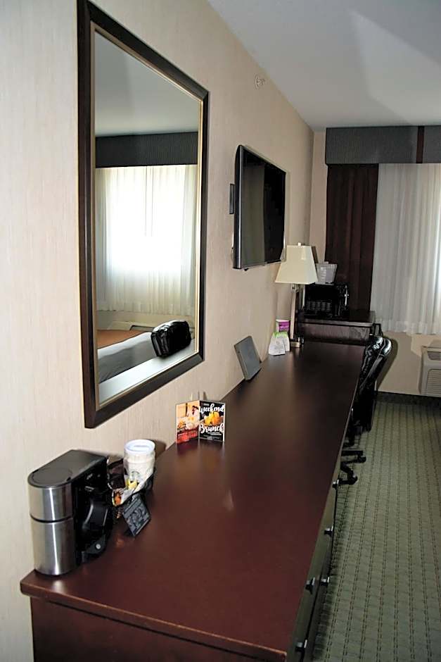 Coast Lethbridge Hotel & Conference Centre