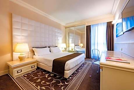 Comfort Queen Room - Non-Smoking