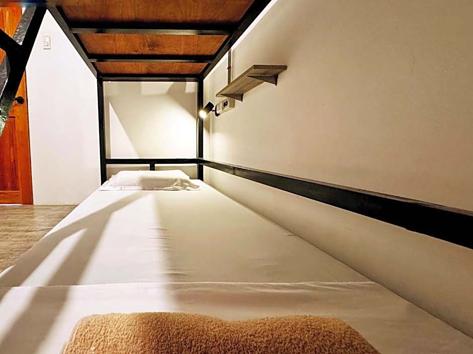 Ocean Breeze Hostel by Daily Sweet