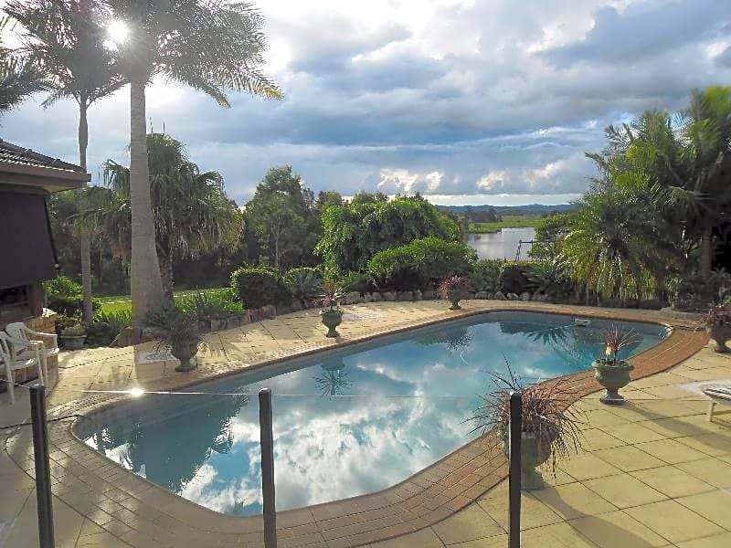 La Lagoon Bed and Breakfast