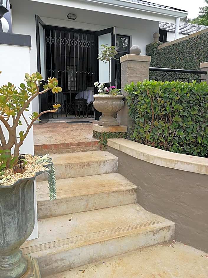 At 98 on Lynburn Guest House