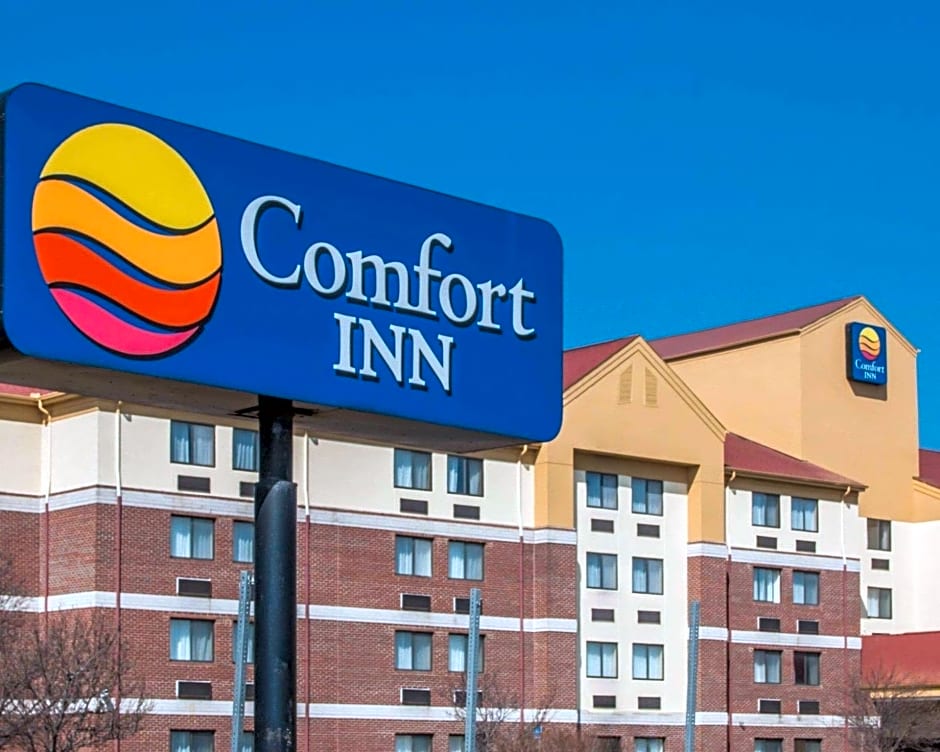 Comfort Inn Warren - Detroit North