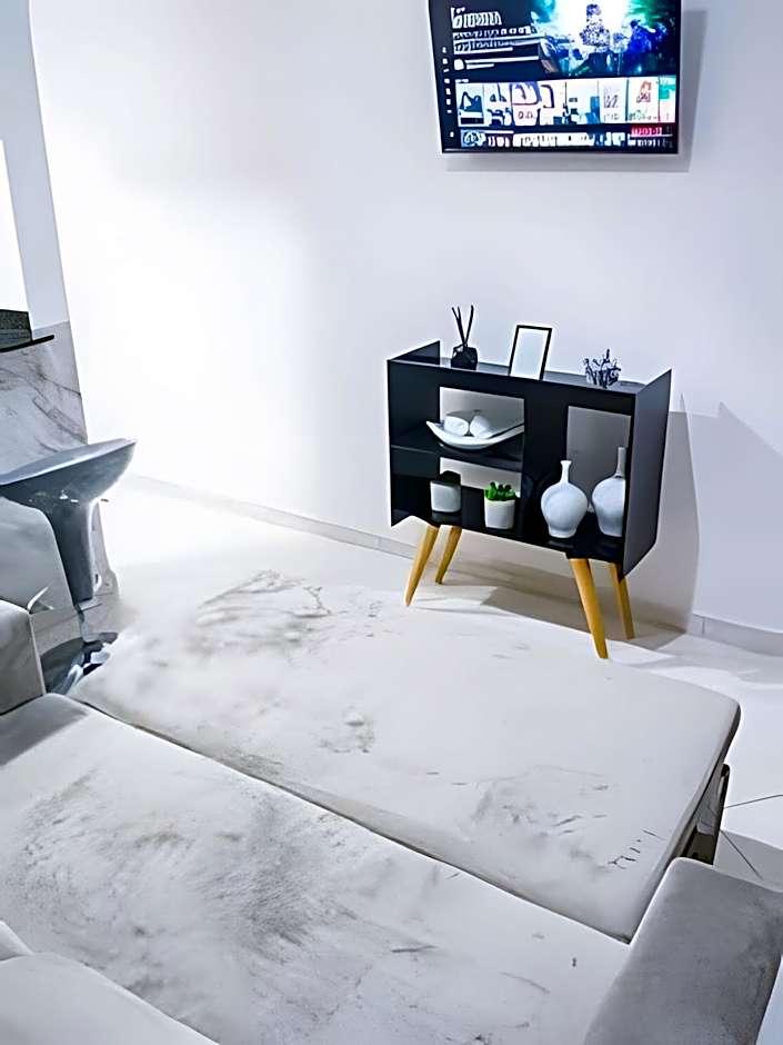 Flamengo, á 5 minutos do Aterro, frente ao Metrô