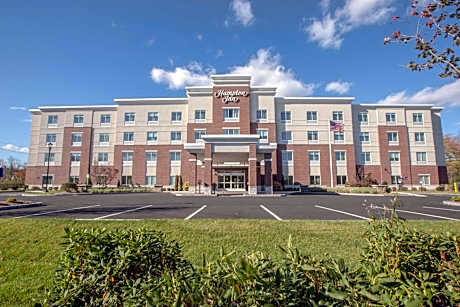 Hampton Inn By Hilton Amesbury, MA