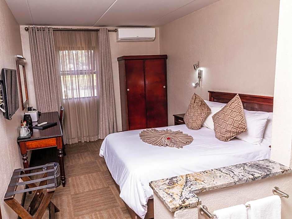 Hotel 247 @ White River