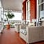 Quarters Hotel