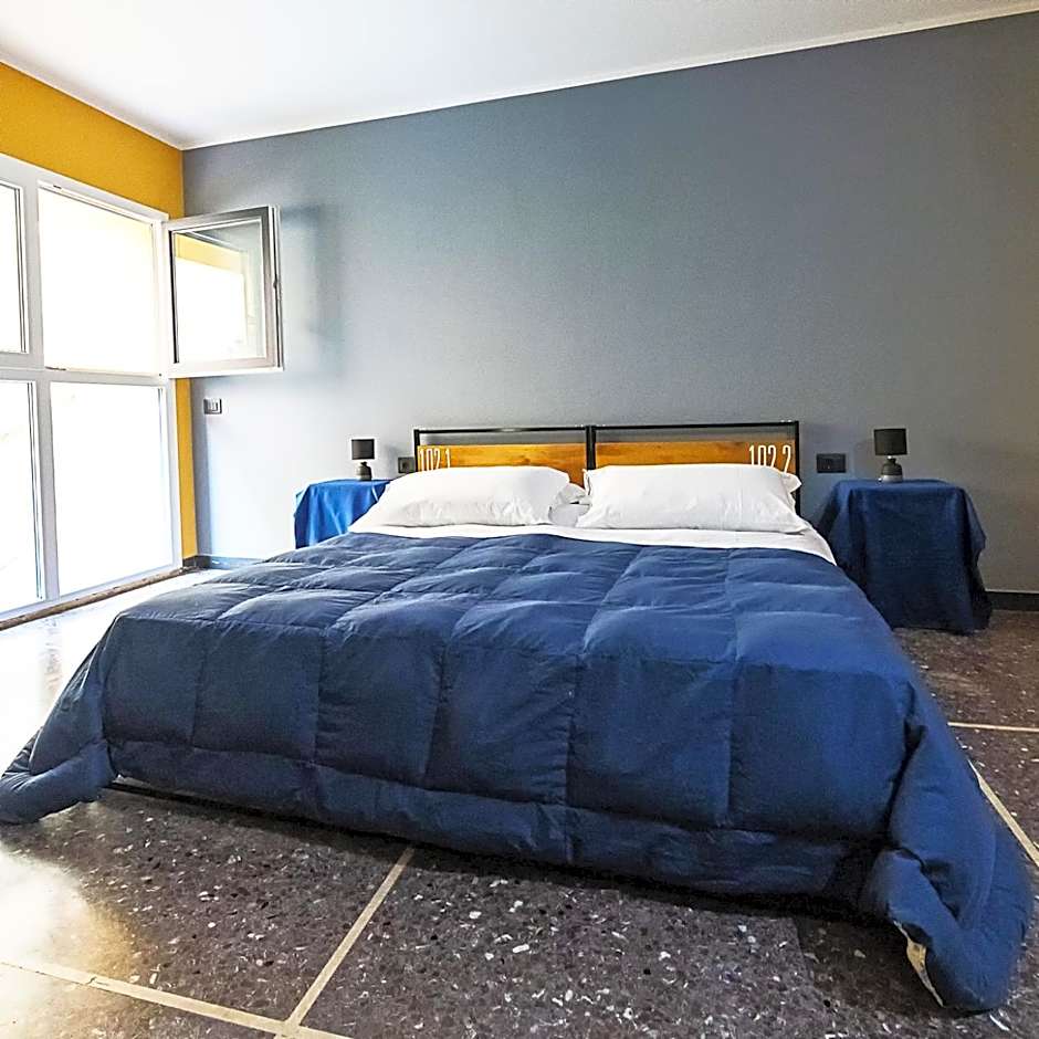 Marathon Hostel