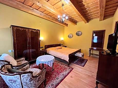 Double Room with Private Bathroom