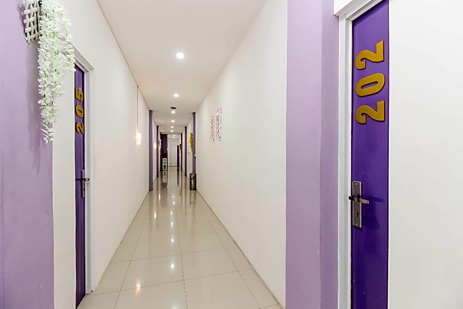 RedDoorz Plus near Stasiun Bekasi