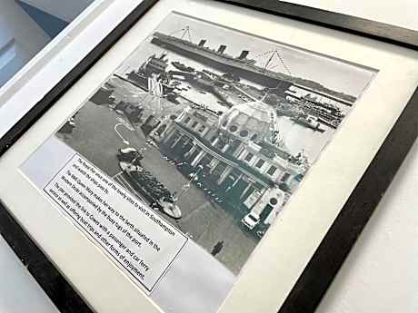 Deluxe Double Room with Shower