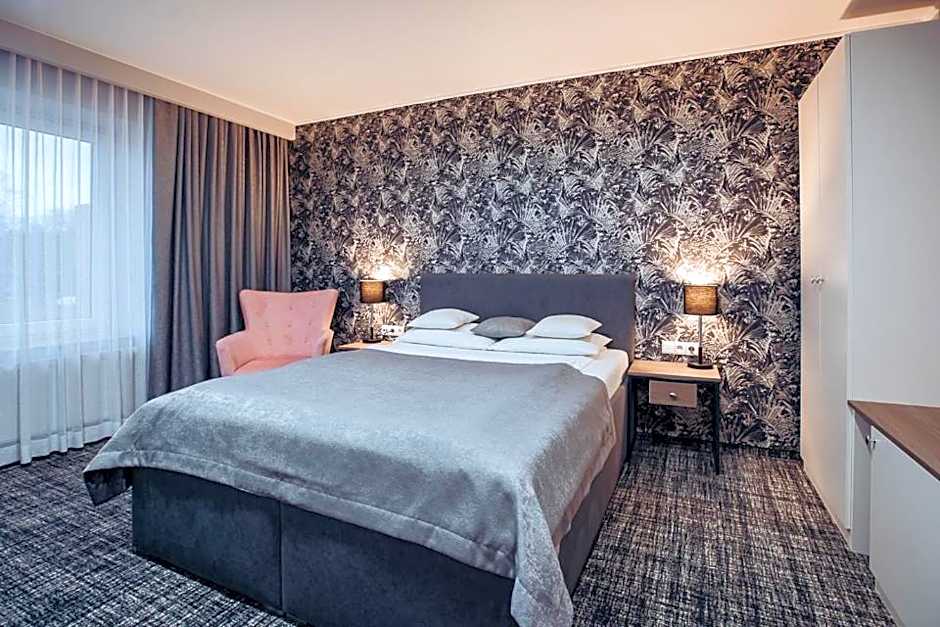 Miejsca noclegowe i Restauracja Kamiński