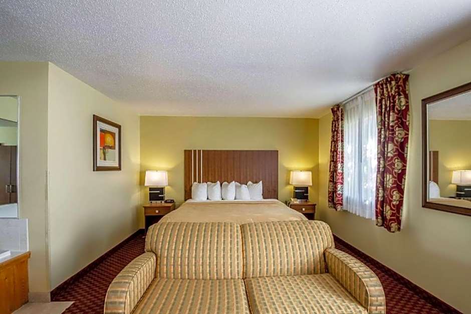Quality Inn Mineral Point