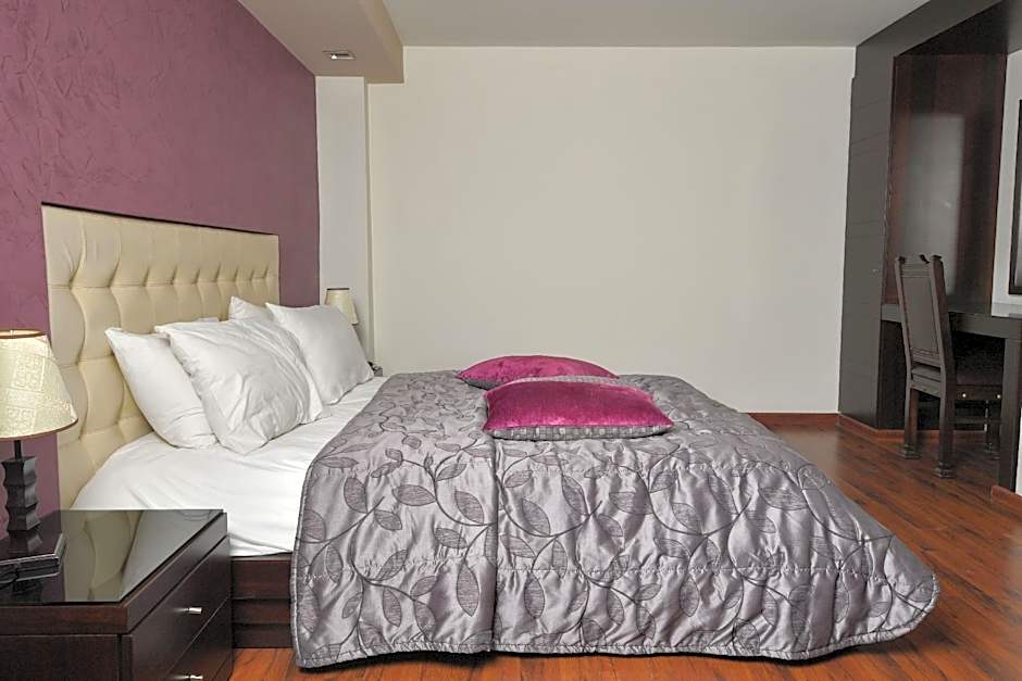 Photo 1 of 5 of Royal Suite