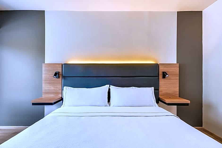 Fiesta Inn Monterrey Valle