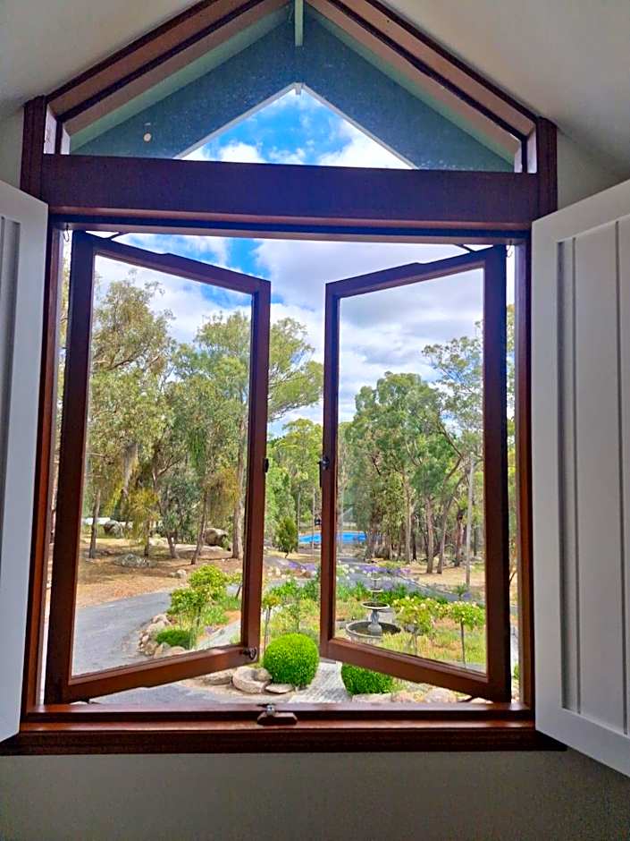 Girraween Country Inn