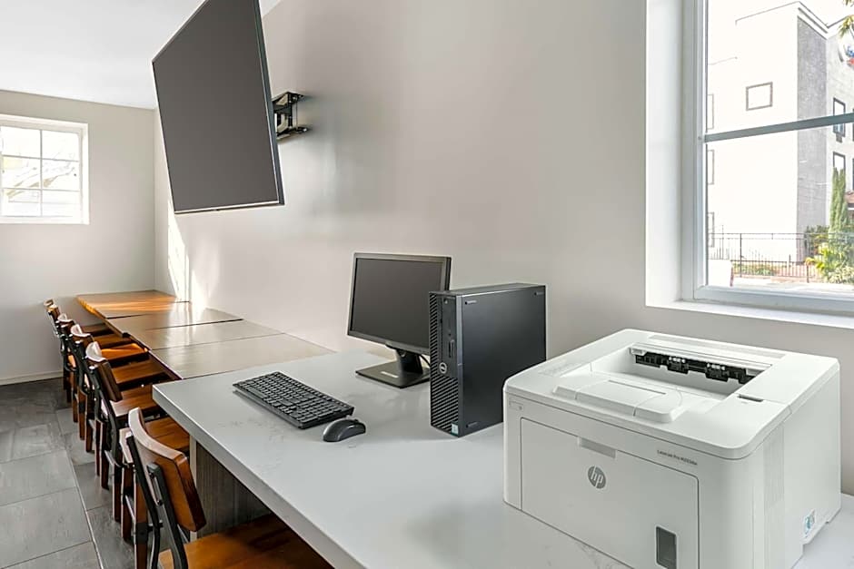 Quality Inn & Suites Sacramento Downtown Area