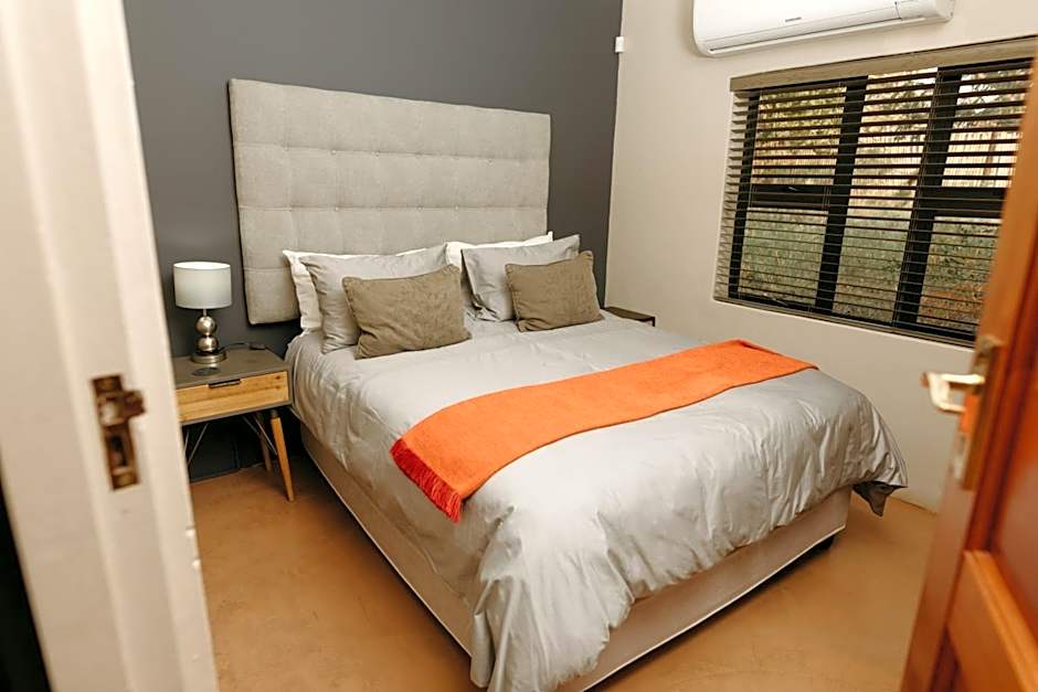 Sensiri Plains Safari Lodge