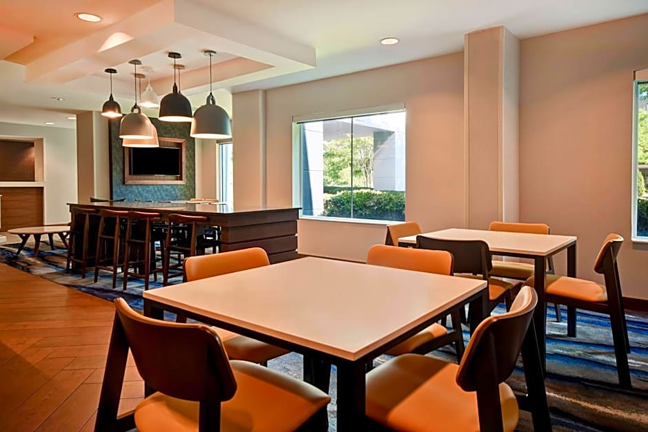Fairfield Inn & Suites by Marriott Atlanta Kennesaw