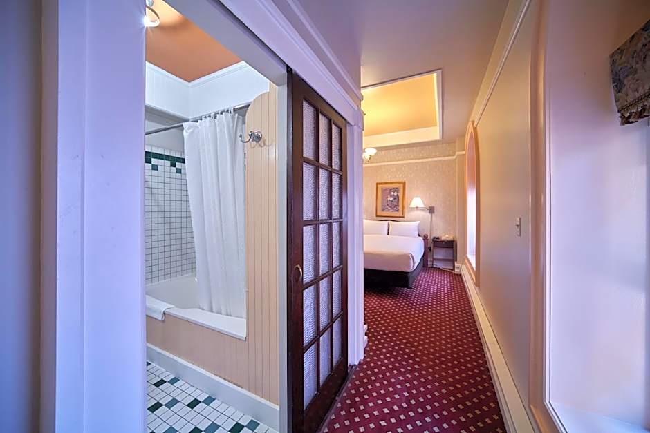 Bedford Regency Hotel, Trademark Collection by Wyndham