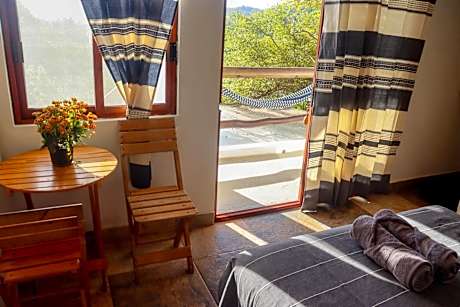 Deluxe Double Room with Balcony and Sea View
