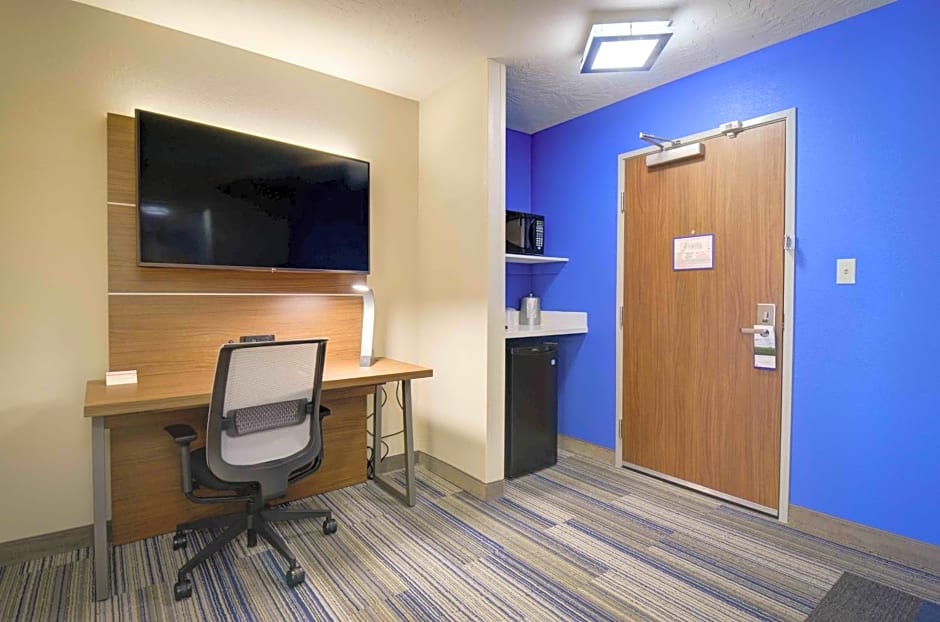 Holiday Inn Express & Suites North Platte, an IHG Hotel