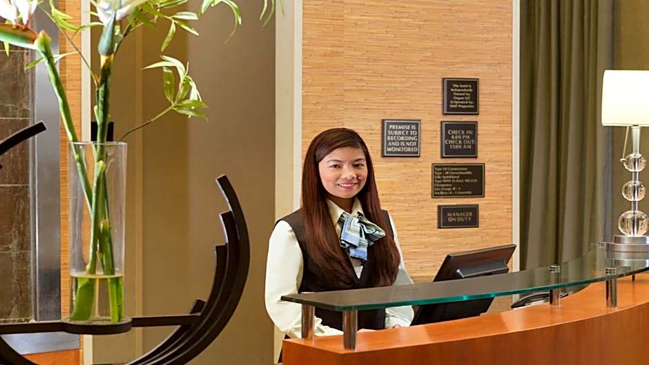 Holiday Inn Hotel & Suites Gateway By IHG