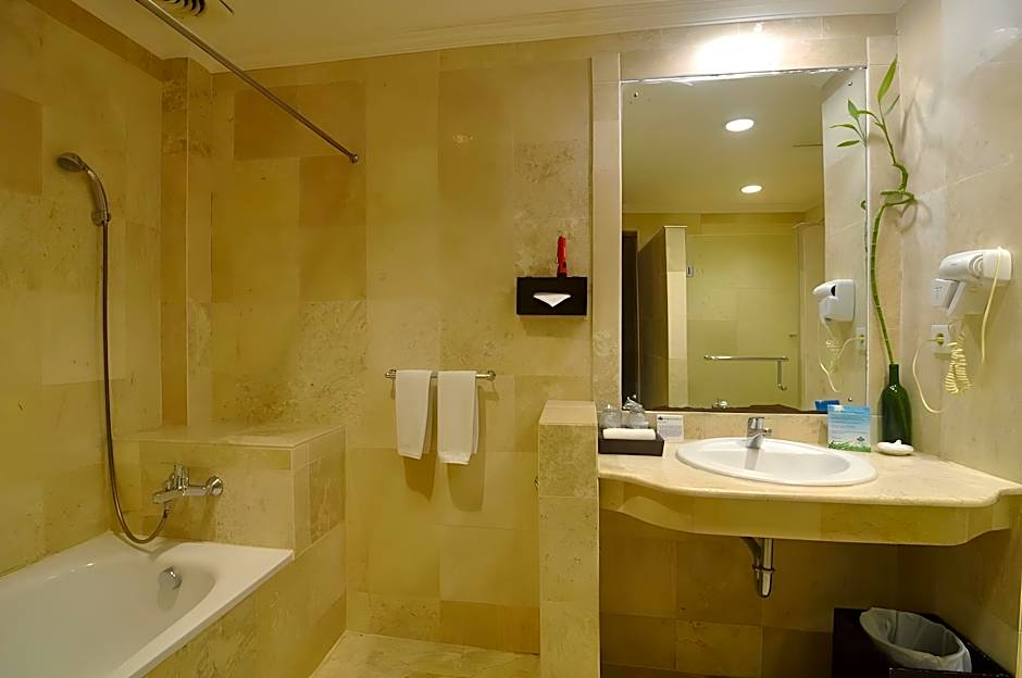 Hotel Kumala Pantai