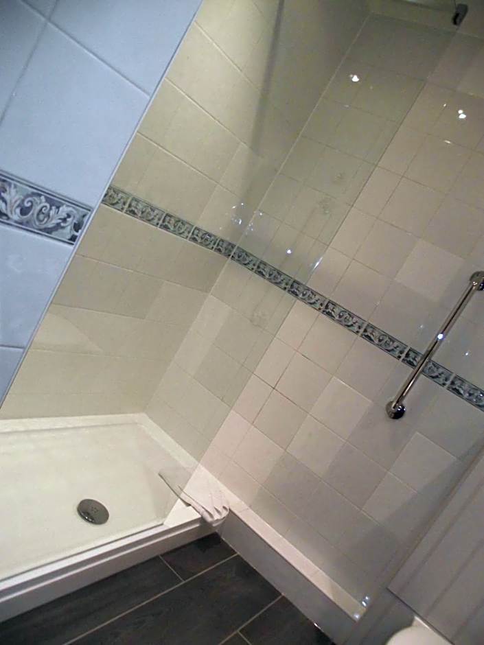 Sturdy`s Castle - Historic Coaching Inn near Blenheim Palace, Oxfordshire