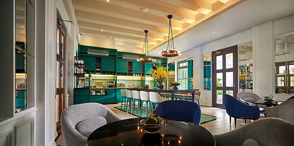 The Edison George Town