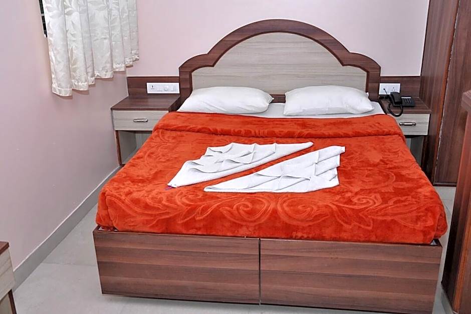 Sri Shambhavi Comforts Apartment