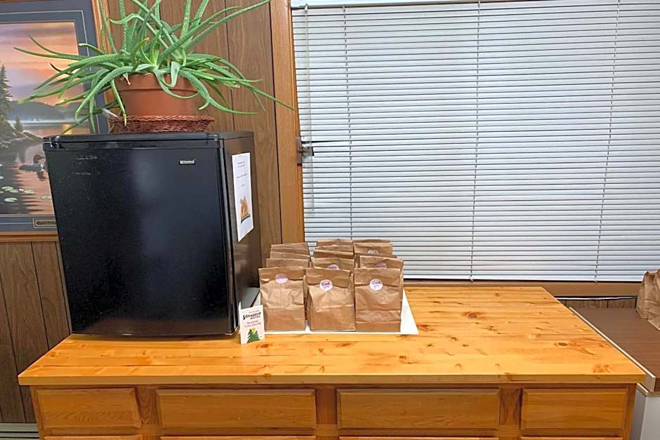 Love Hotels Voyageur by OYO at International Falls MN