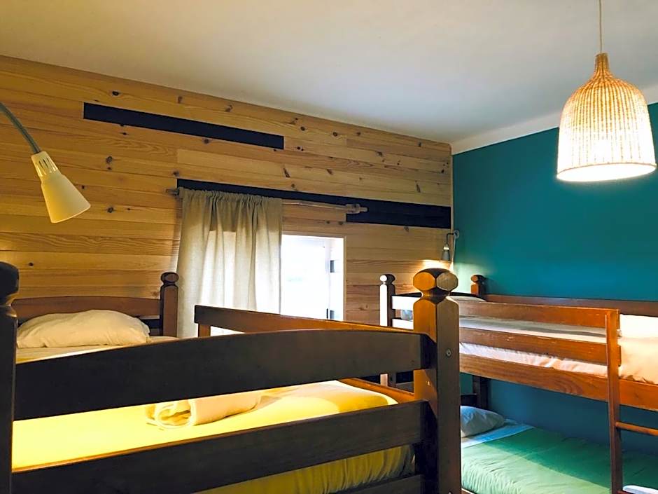Good Feeling Hostel & Guest House