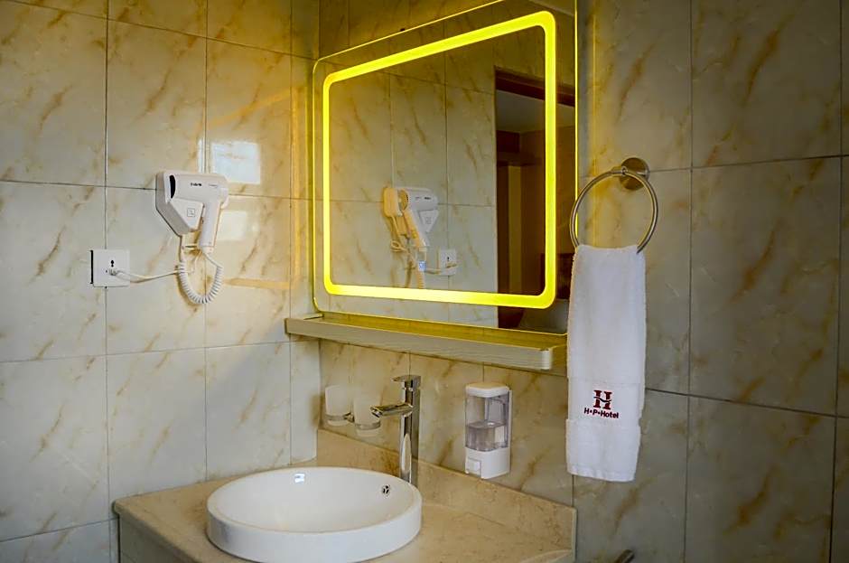 Hillside Plaza Hotel