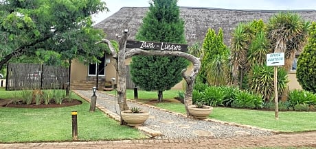 Tava Lingwe Game Lodge & Wedding Venue