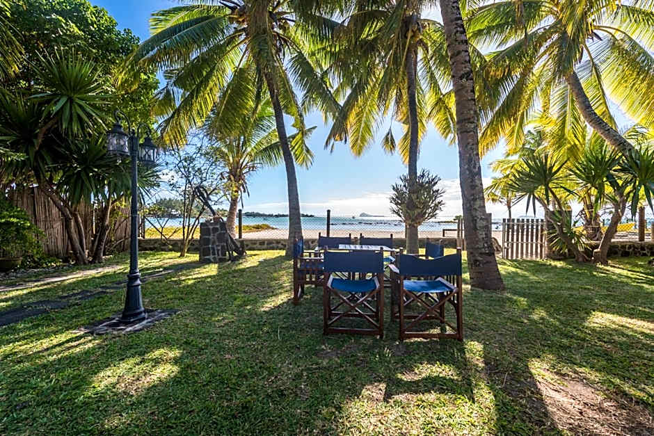 Quaint 4-bedroom Beach Villa in a fishing village