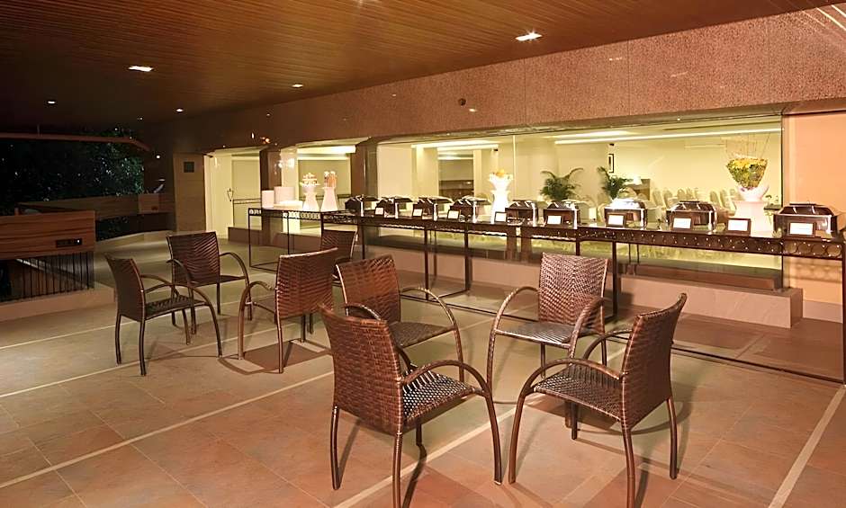 The Maharaja Business Hotel