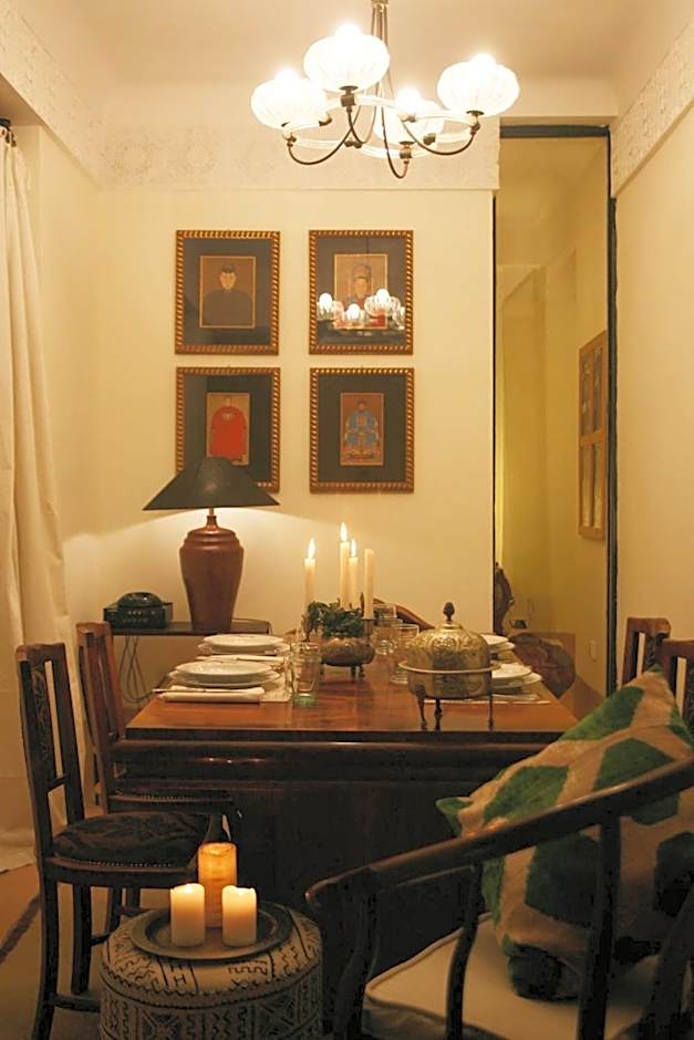 Riad Le J