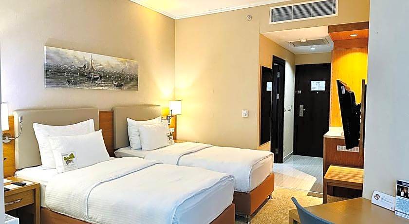 Dedeman Oskemen Tavros Hotel