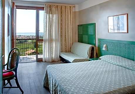 Classic Family Room with Lake View - Annex (without breakfast)