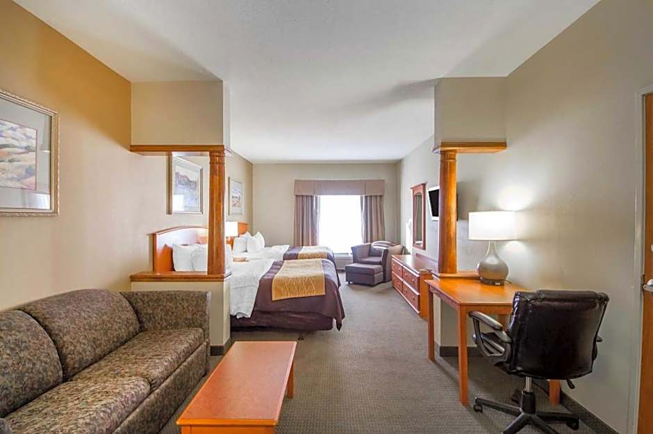 Quality Inn & Suites MidAmerica Industrial Park Area