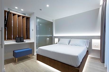 Junior Suite with Sea View (2 Adults)