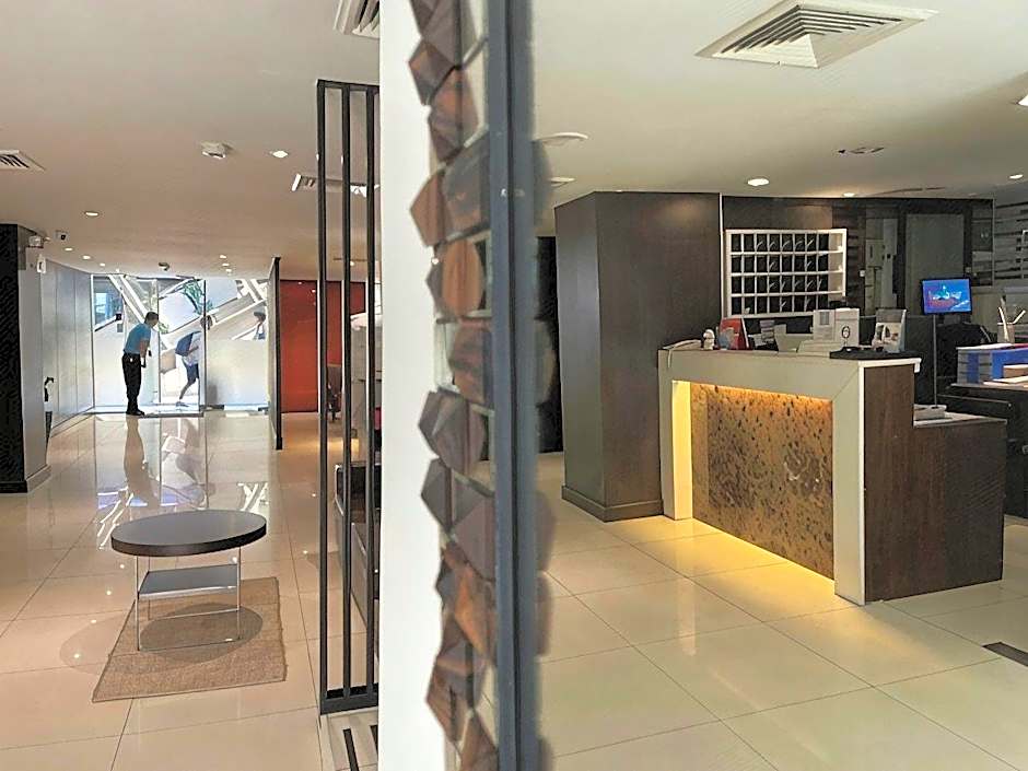 24 Inn at BTS Phrom Phong