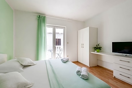 Apartmani Nikolina