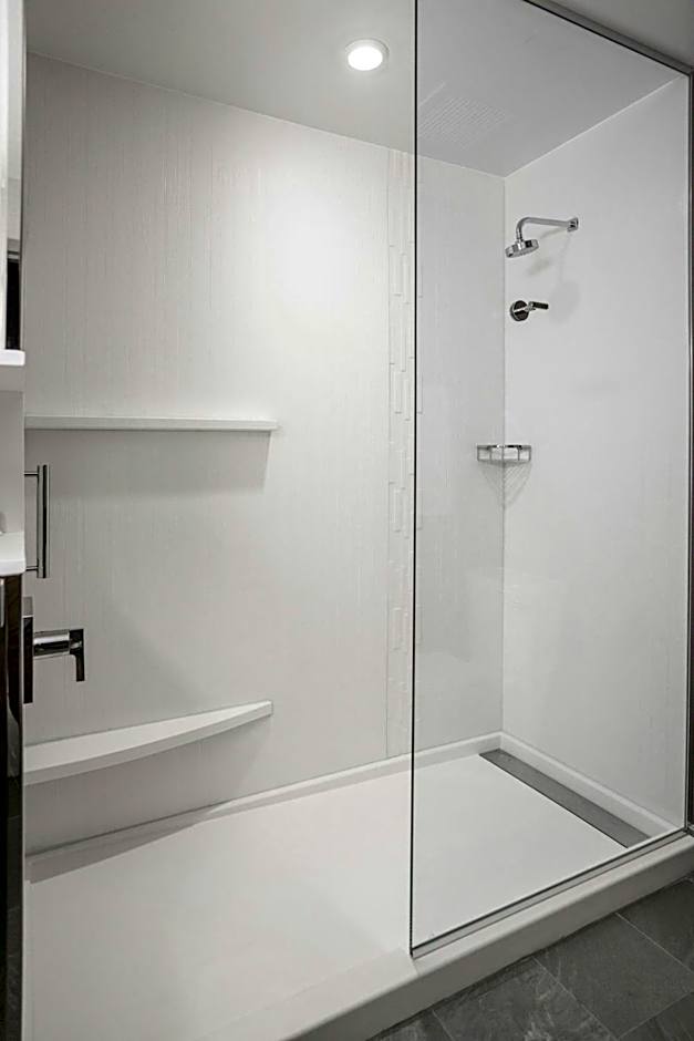 Courtyard by Marriott Indianapolis Fishers