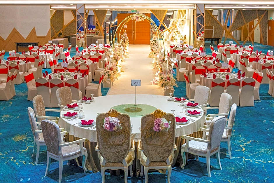 The Waterfront Hotel