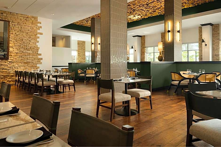 Renaissance by Marriott Boulder Flatiron Hotel