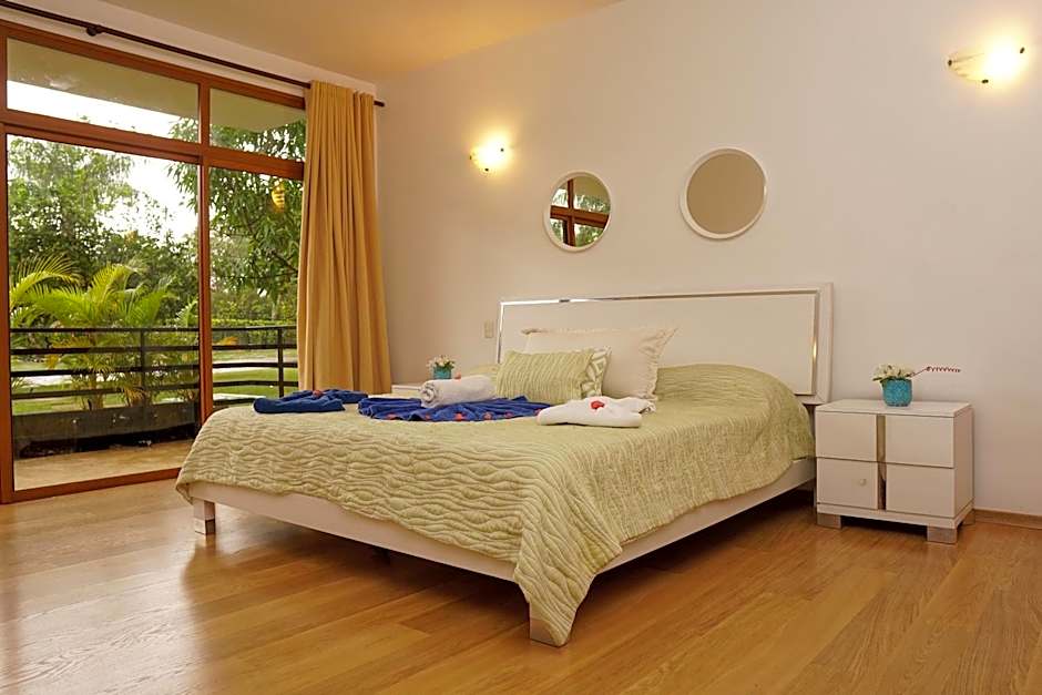 Sybaris Suites & Residences