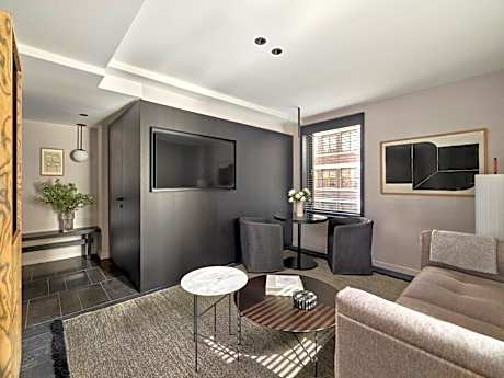 Nomad Suite