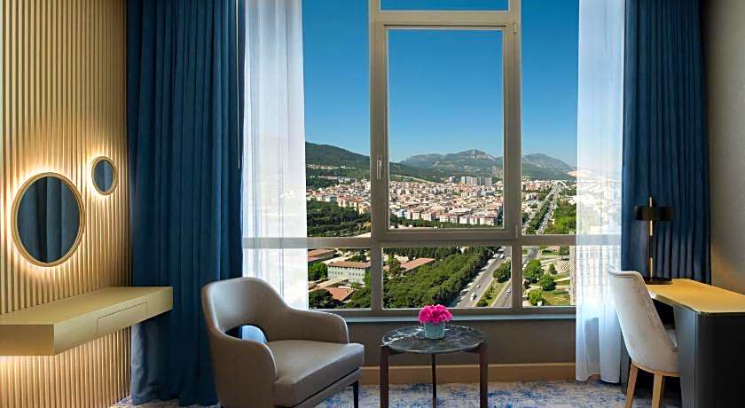 DoubleTree by Hilton Manisa