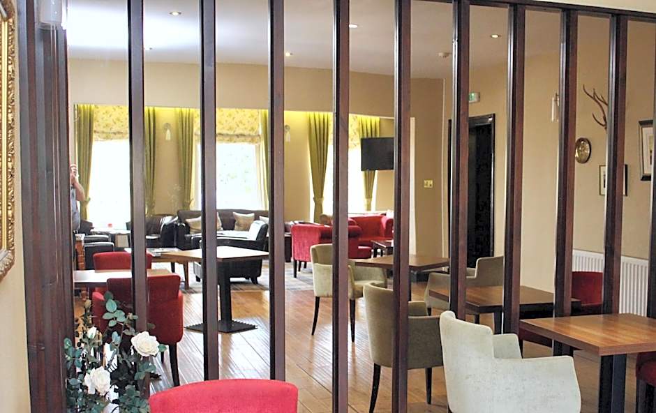 Ty Newydd Country Hotel